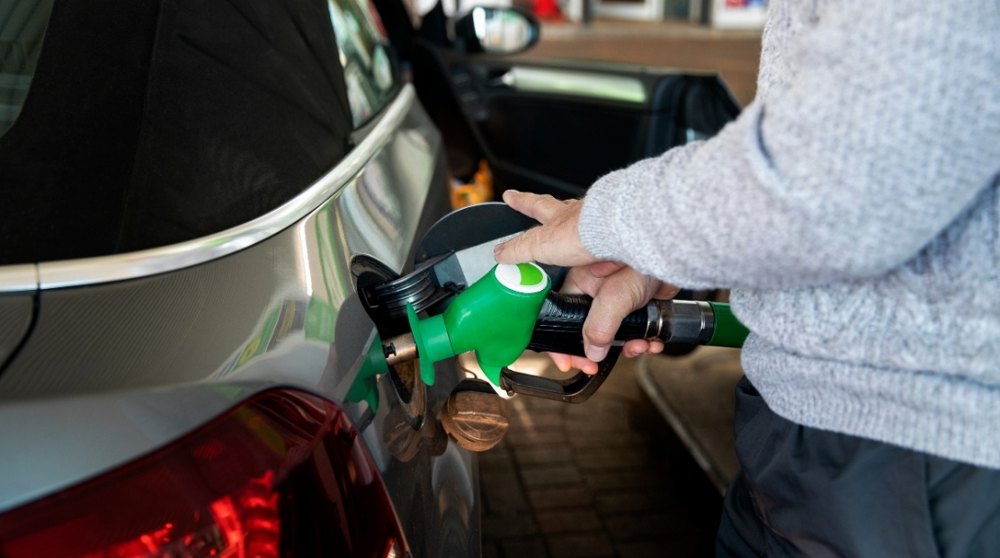 Filling car with fuel